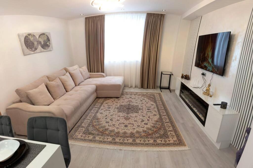 Luxury 2 Bedroom Apartment Бухарест Экстерьер фото