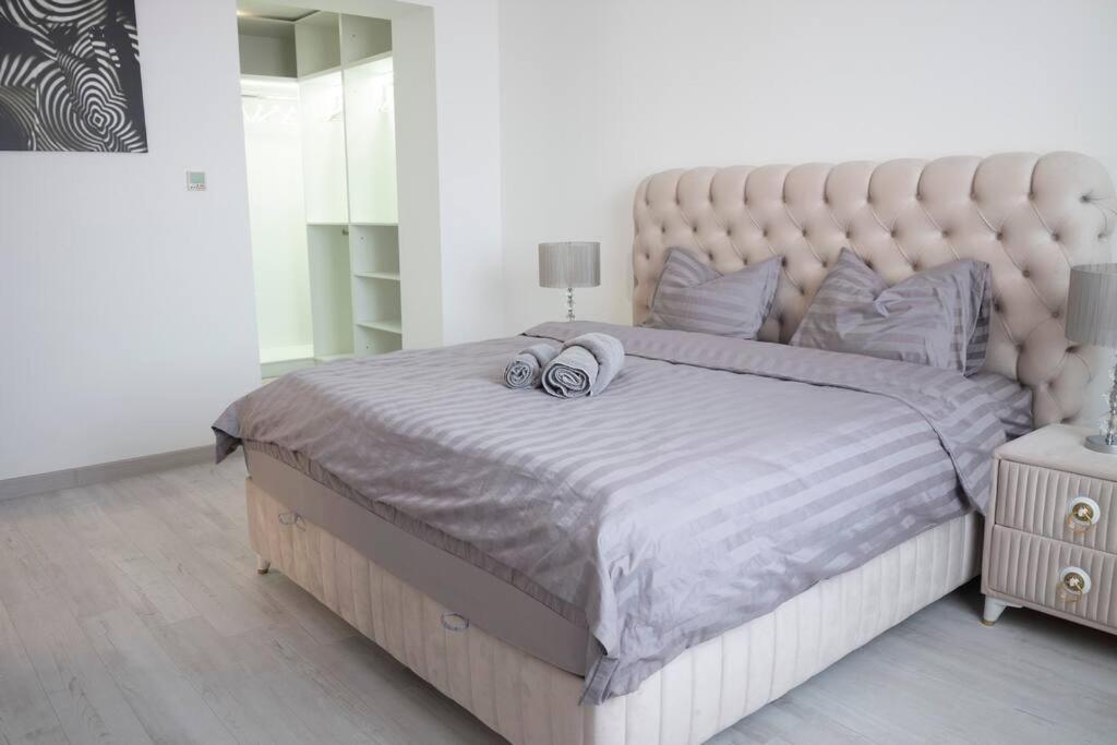 Luxury 2 Bedroom Apartment Бухарест Экстерьер фото