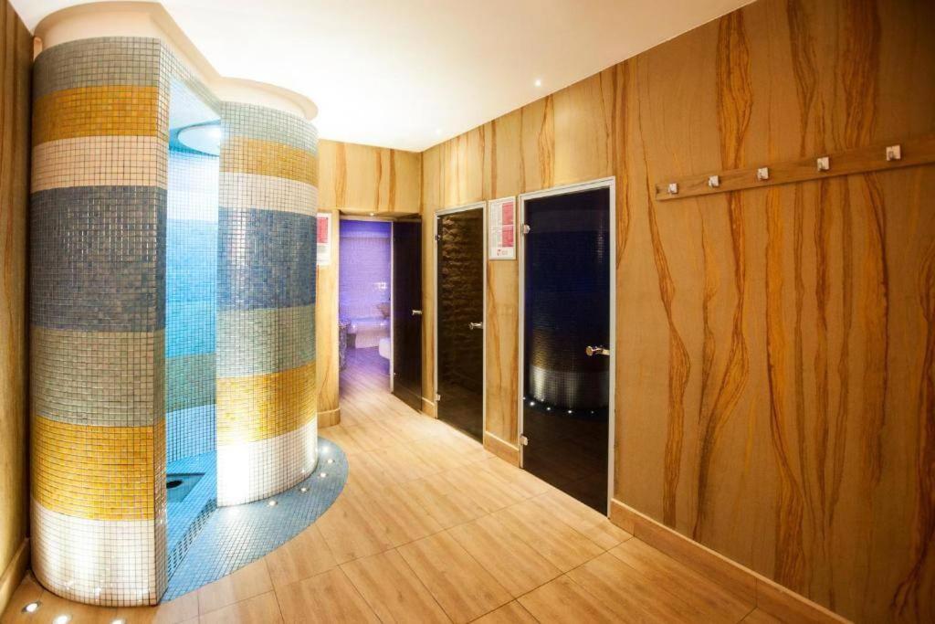 Luxury 2 Bedroom Apartment Бухарест Экстерьер фото